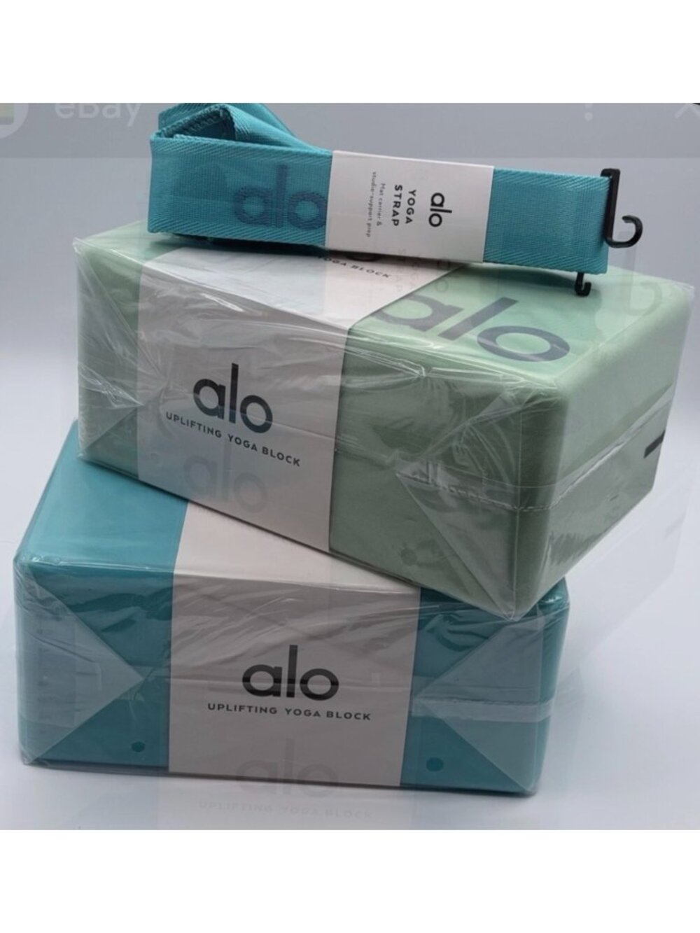 Alo Uplifting Yoga Blocks and Mat Carrier & Studio-Support Bundle Set